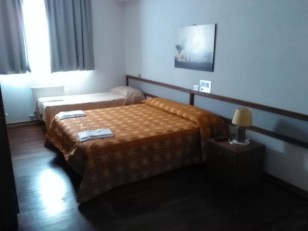 Hotel Cristallo アッセルジ 部屋 写真