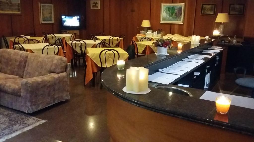 Hotel Cristallo アッセルジ エクステリア 写真