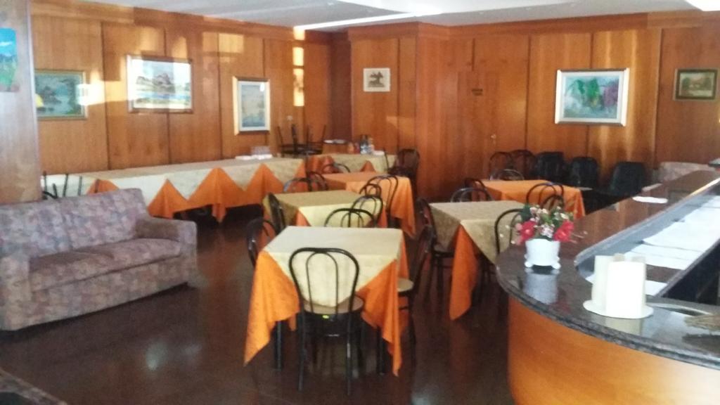 Hotel Cristallo アッセルジ エクステリア 写真